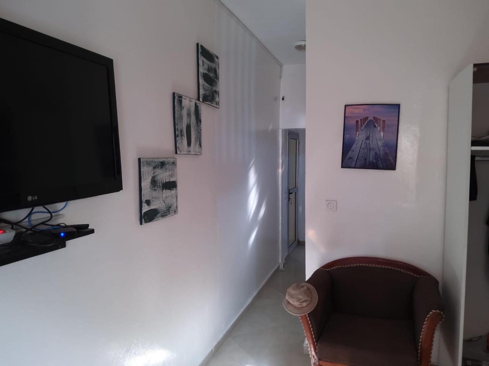Apartmán "La Coquille", Joli Loft, Moderne, Propre, Sur Et Calme Au Coeur De Saly Exteriér fotografie